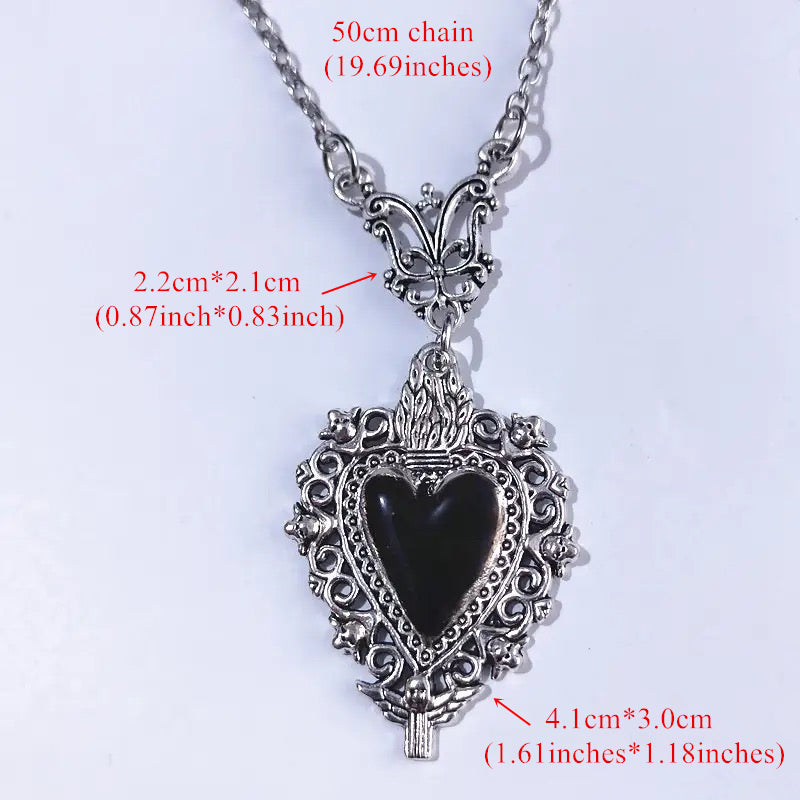 Gothic Antique Silvery Black Heart Pendant Sacred Heart Necklace for Women Party Personality Jewelry