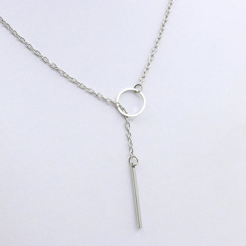 Necklace 2018 New Fashion Necklace Design Ladies Fashion Simple Simple Metal Round Necklace Wholesale Sales Heart Charms
