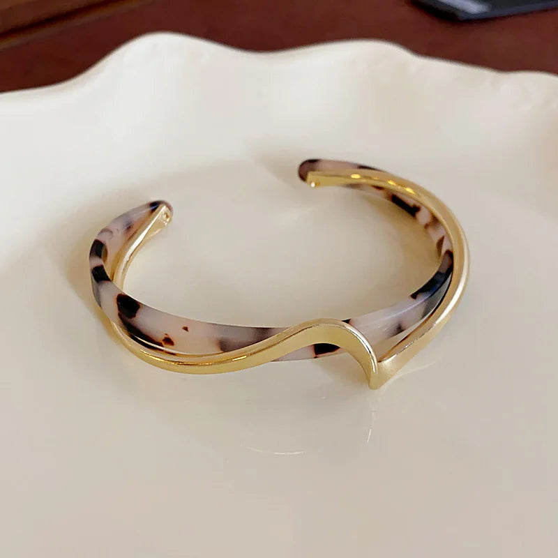 White Acrylic Bracelets Board Bend Metal Bangles Womens Hand Bracelets Geometric C- shaped Opening Bracelets Jewelry Gifts
