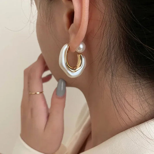 Pendientes de perlas irregulares de color dorado a la moda para mujer, diseño coreano, con diamantes de imitación, redondos y geométricos, regalos de fiesta para niñas, joyería