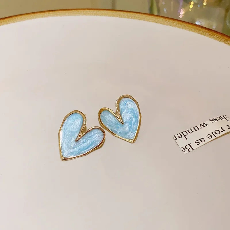 LATS Wine Red Love Stud Earrings for Women Retro Temperament Little Peach Heart Ear Jewelry Classic Modern Trends Accessories