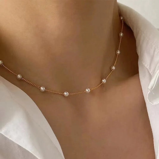 Collar con colgante gótico dorado con encaje de perlas y cuentas para mujer: accesorio de joyería para niña