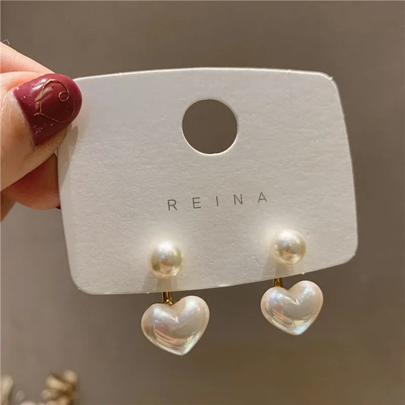 LATS Wine Red Love Stud Earrings for Women Retro Temperament Little Peach Heart Ear Jewelry Classic Modern Trends Accessories