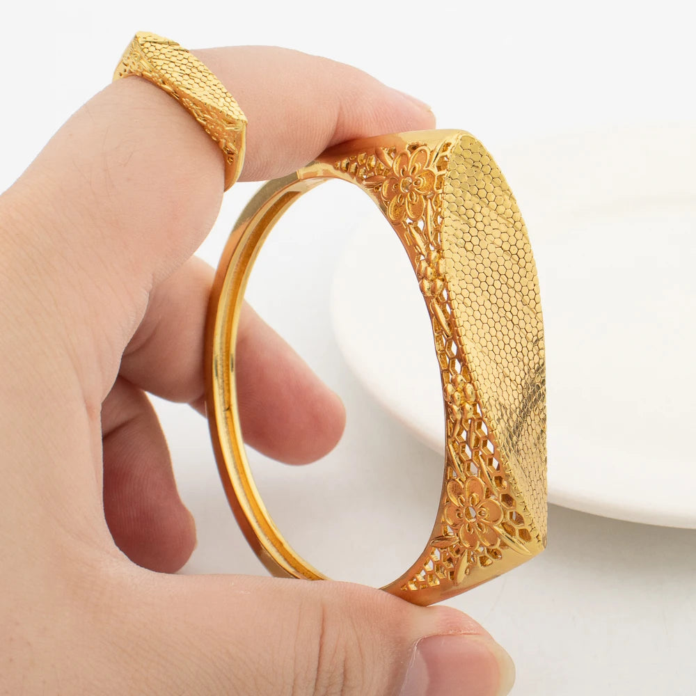 Charm Bracelets with Rings Dubai Wedding Bride Jewelry 18K Gold Plated Fashion Bangles for Women Open Ring Party Weddings Gifts