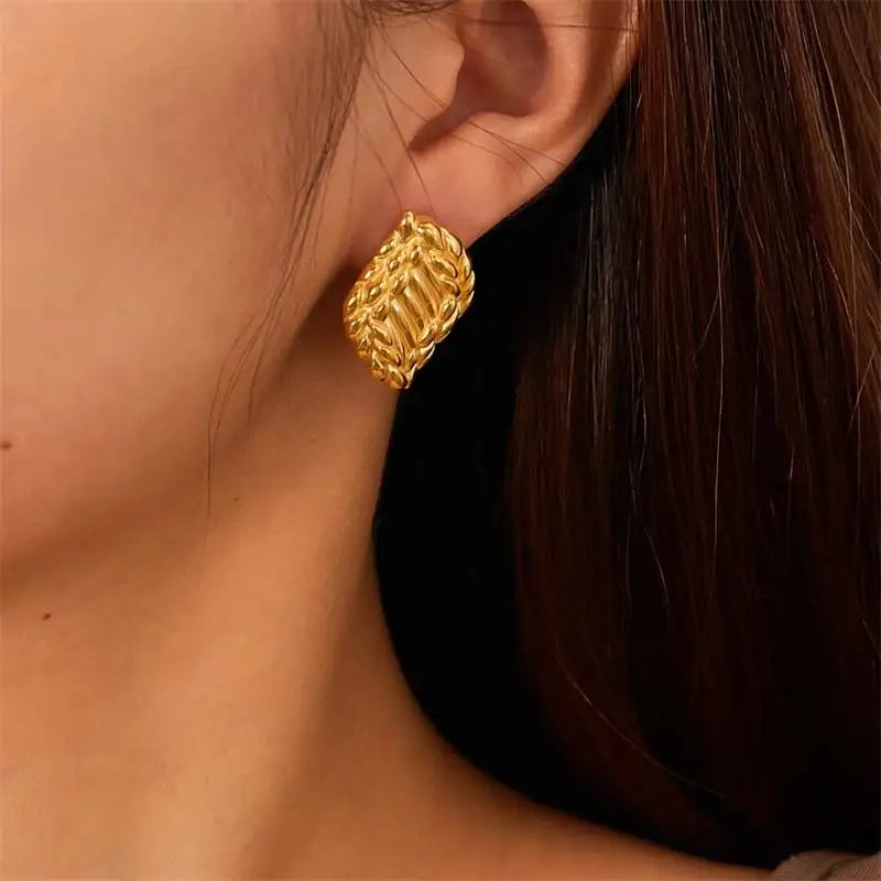 Retro Gold Plated Stainless Steel Texture Earrings for Women Circle Twist Geometric Statement Ear Stud Fashion Jewelry Bijoux