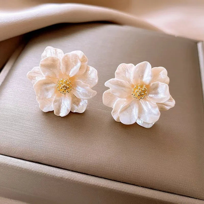LATS Exaggerate Gold Color Big Flower Hoop Earrings for Women Personality Fashion Ear Hook Metal Charm Jewelry Accessories Gifts