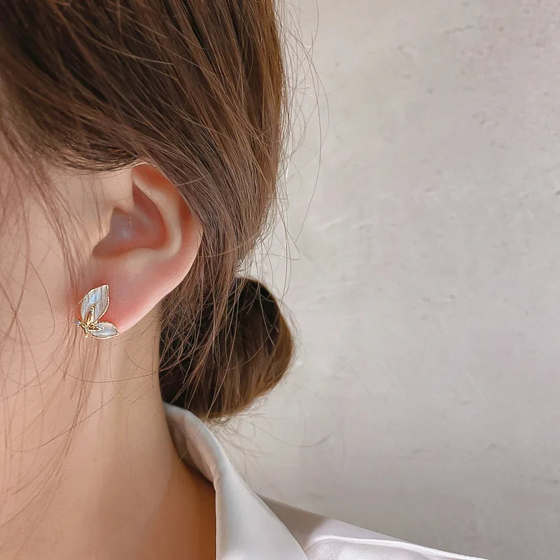 New Fashion Enamel Butterfly Stud Earrings Women Personality Beautiful Golden Rimmed Crystal Butterflies Earrings Jewelry Gift