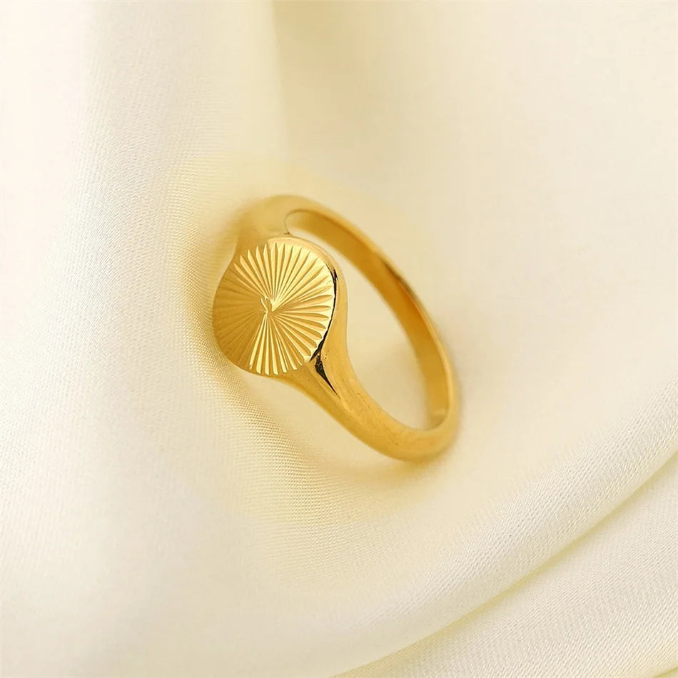 High Quality Wave Rings For Women Minimalist Dainty Rays Texture Circle Ring Stainless Steel Signet Chunky Dome Ring