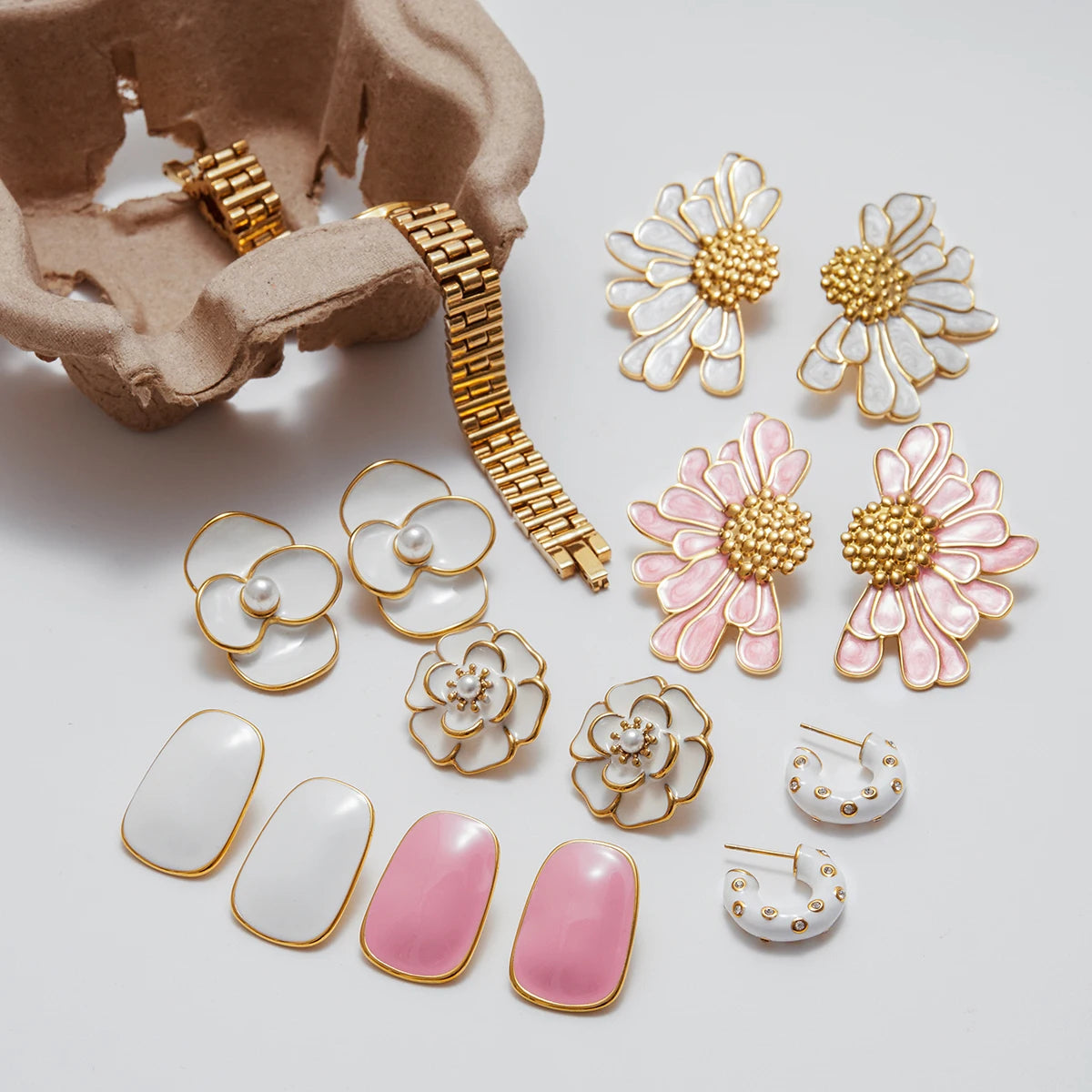 Uworld Fashion Trend 18K Gold Color Plated Stainless Steel Pink Drip Oil Flower Earrings Geometric Ear Studs Women's Accessories