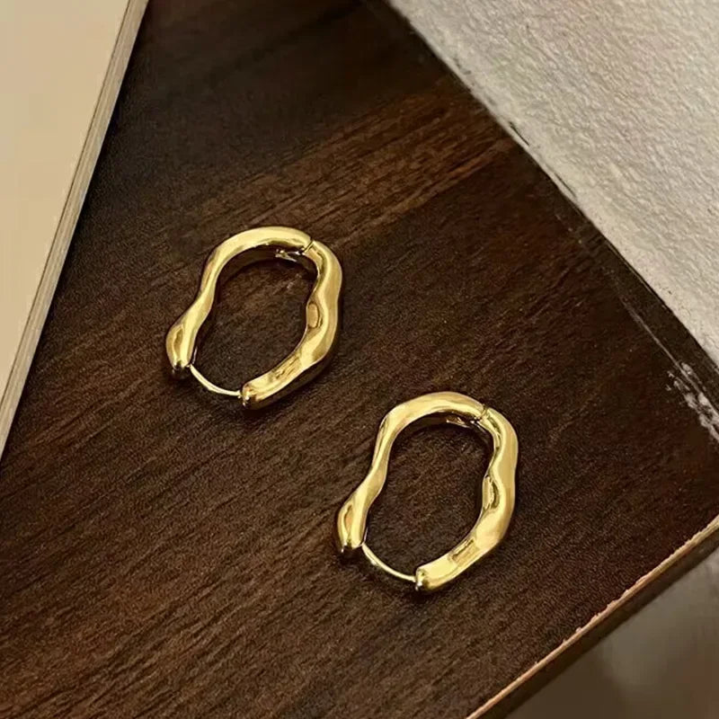 LATS New Design Trendy Retro Geometric Hoop Earrings for Women Irregular Light Luxury Simple Circle Earings Fashion Jewelry Gift
