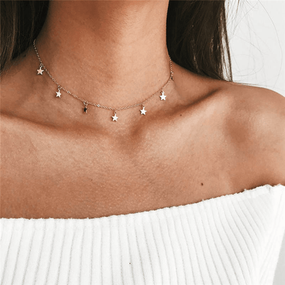 Delicate Heart-Shaped Pendant Necklace - Tiny Chain Choker for Women, Ethnic Bohemian Jewelry, Short Length, Dainty Gift Idea for Her, Perfect Accessory for Everyday Wear