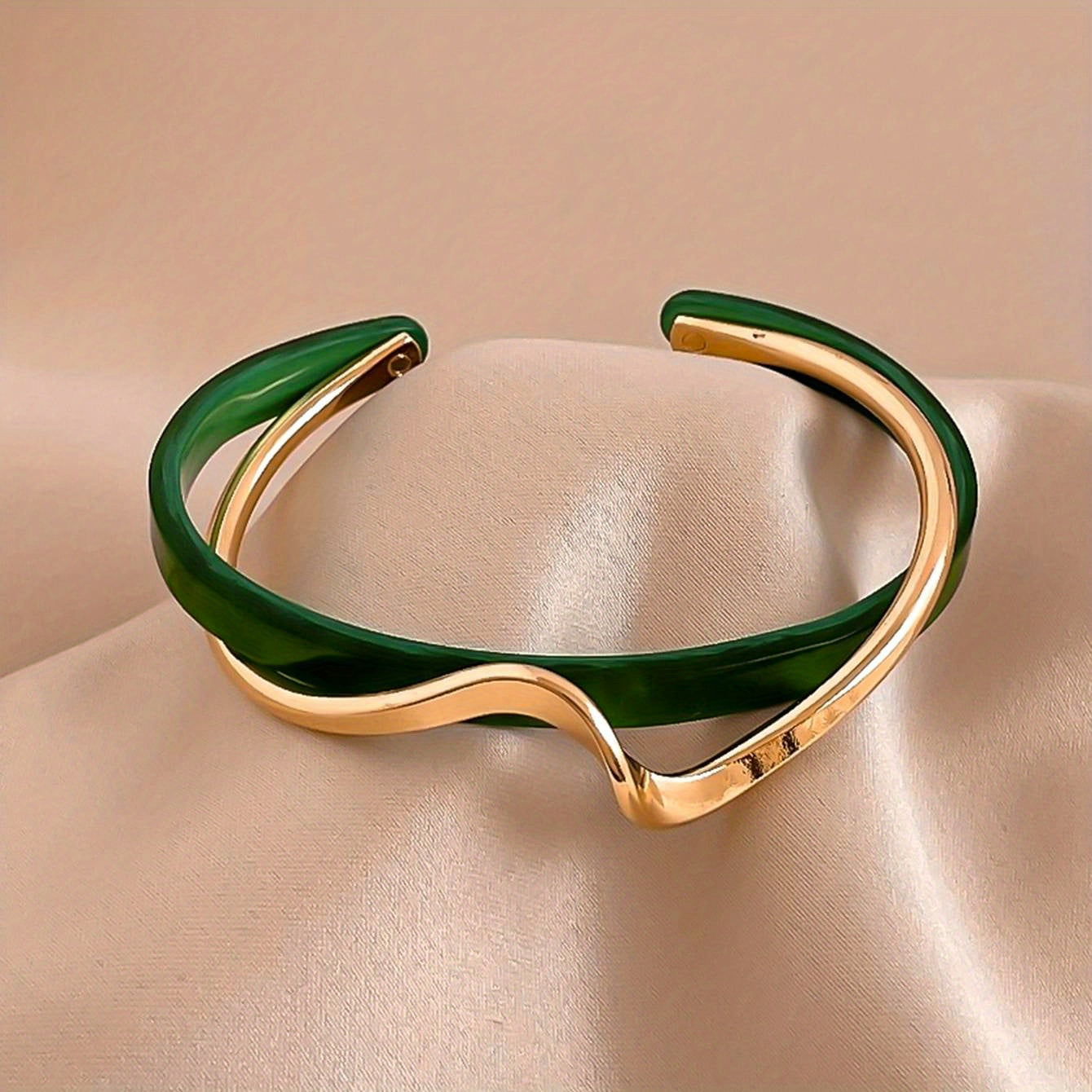 18K Gold Plated Wave Shape Cuff Bangle Inlaid Faux Pearl, Women's Minimalist Style Jewelry