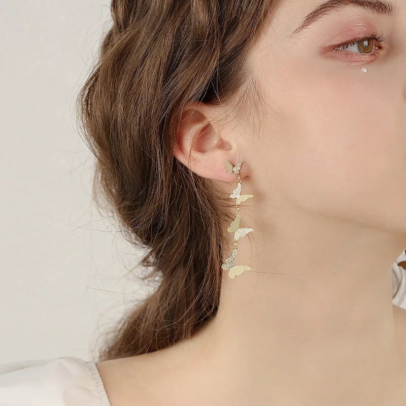 Fold Metal Dangle Earrings for Women Shell Shape Pendants Drop Earrings Cool Stuff Girls Fashion Ear Jewelry pendientes mujer
