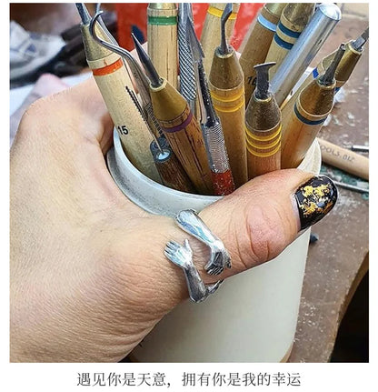 Rings 2025 Trend Jewelry Hands Hug Punk Personality Open Dropshipping Rings for Women Men