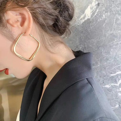New Fashion Trend Unique Design Elegant Delicate Long Snake Bone Chain Tassel Earrings Women Jewelry Wedding Party Premium Gifts
