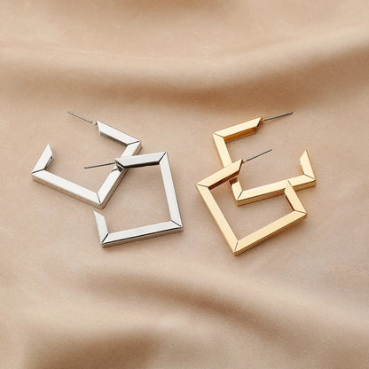New Fashion Trend Unique Design Elegant Delicate Long Snake Bone Chain Tassel Earrings Women Jewelry Wedding Party Premium Gifts