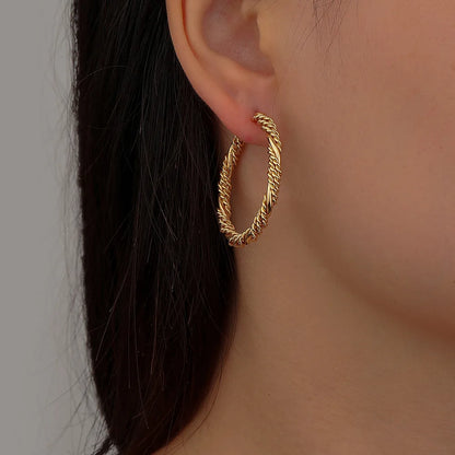 New Fashion Trend Unique Design Elegant Delicate Long Snake Bone Chain Tassel Earrings Women Jewelry Wedding Party Premium Gifts