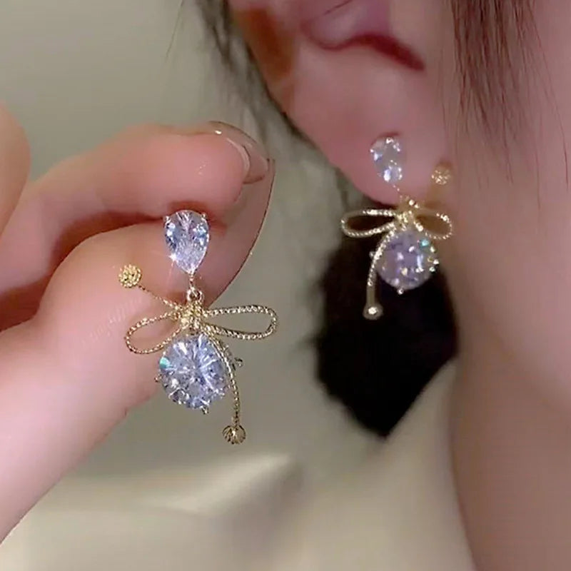 2023 New Fashion Trend Unique Design Elegant Delicate Zircon Water Drop Earrings Women Jewelry Party Premium Gift Wholesale