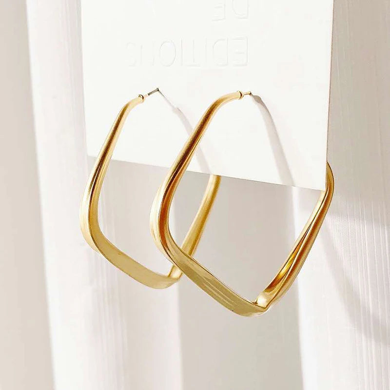 New Fashion Trend Unique Design Elegant Delicate Long Snake Bone Chain Tassel Earrings Women Jewelry Wedding Party Premium Gifts