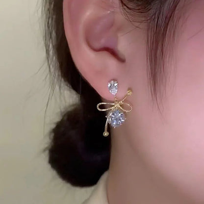 2023 New Fashion Trend Unique Design Elegant Delicate Zircon Water Drop Earrings Women Jewelry Party Premium Gift Wholesale