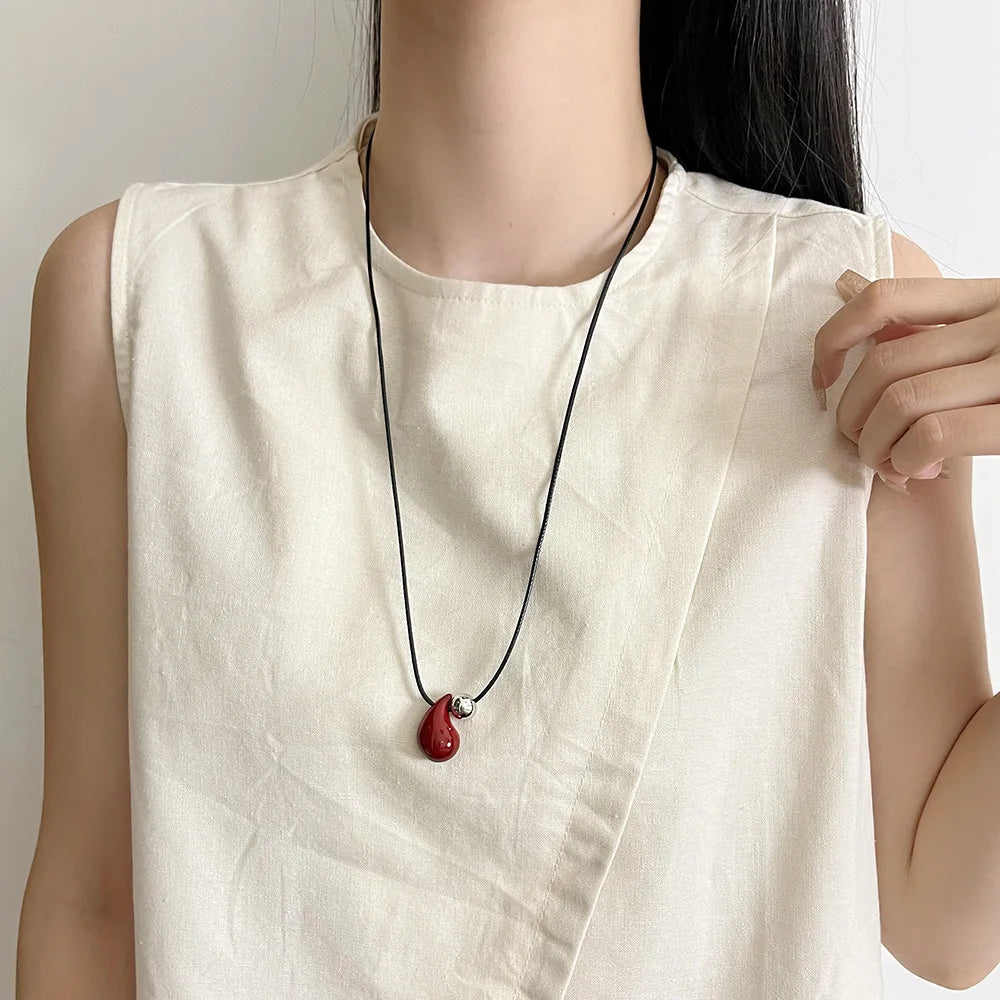 LATS Korean Simple Red Drop Pendant Necklace for Women Fashion Exquisite Style Sweater Chain Fashion Jewelry Accessories