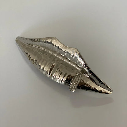 Unique Lips-Shaped Ring with Fun and Retro Style for Women Girl