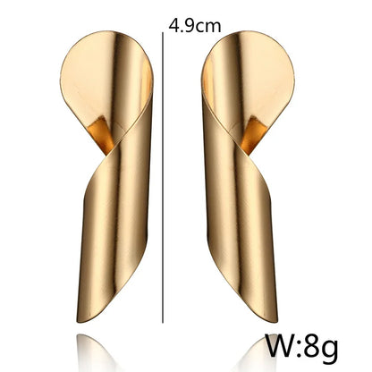 Retro Exaggerate Metal Statement Earrings for Women European Fashion Round Star Square Leaf Twist Geometry Long Earrings Jewelry