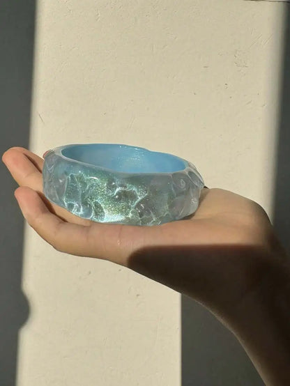 HUANQI Asymmetrical Round Irregular Blue Resin Acrylic Cuff Bracelet for Women Girls Trendy Bling Design Chunky Jewelry