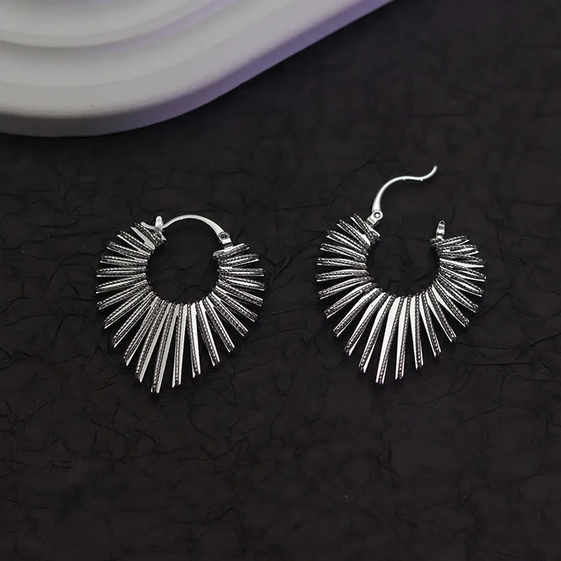 Brincos de argola vazados em formato de coração colorido para mulheres, design coreano doce, fivela de orelha, joia de festa temperamental e estilosa fofa