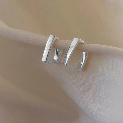 LATS New Design Trendy Retro Geometric Hoop Earrings for Women Irregular Light Luxury Simple Circle Earings Fashion Jewelry Gift