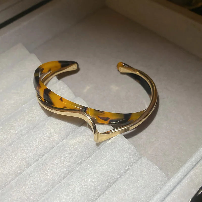 White Acrylic Bracelets Board Bend Metal Bangles Womens Hand Bracelets Geometric C- shaped Opening Bracelets Jewelry Gifts