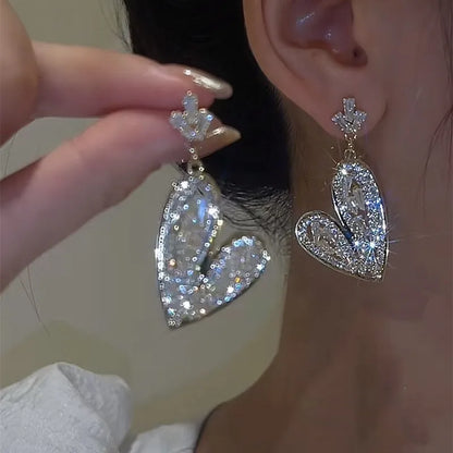 2023 New Fashion Trend Unique Design Elegant Delicate Zircon Water Drop Earrings Women Jewelry Party Premium Gift Wholesale