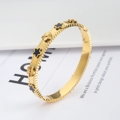 Fashionable New Design Stainless Steel Metal Gold Silver Five Leaf Flower Bracelet High Quality Women's Temperament Gift Clover