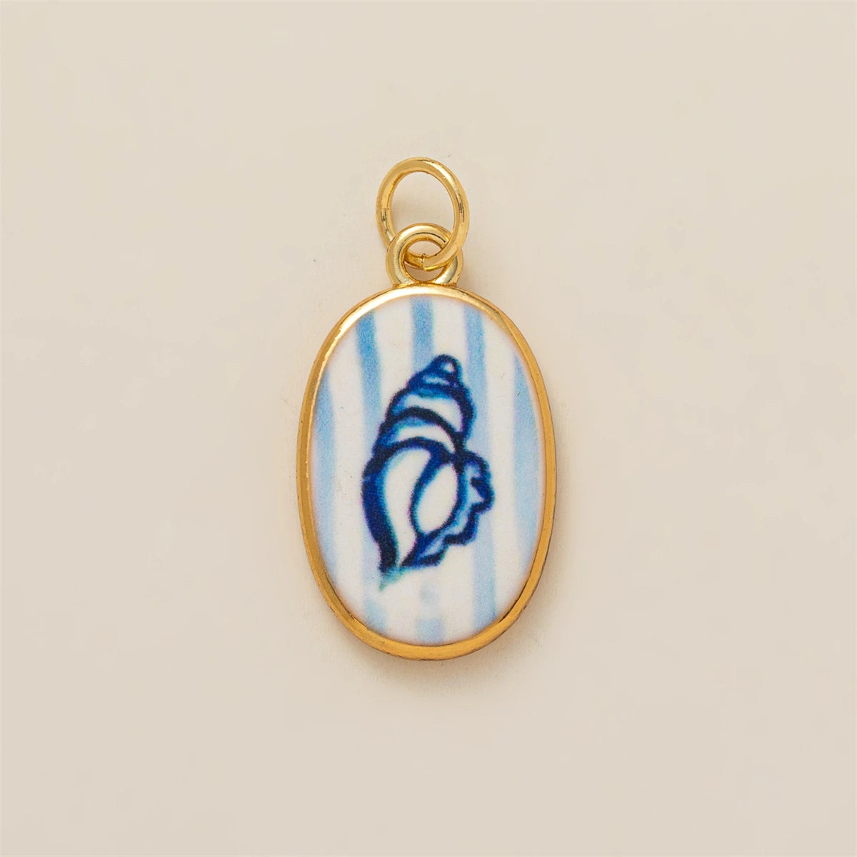 Colorful dopamine pendant with oil droplets, strawberry, crab, heart, shell pattern, color preservation