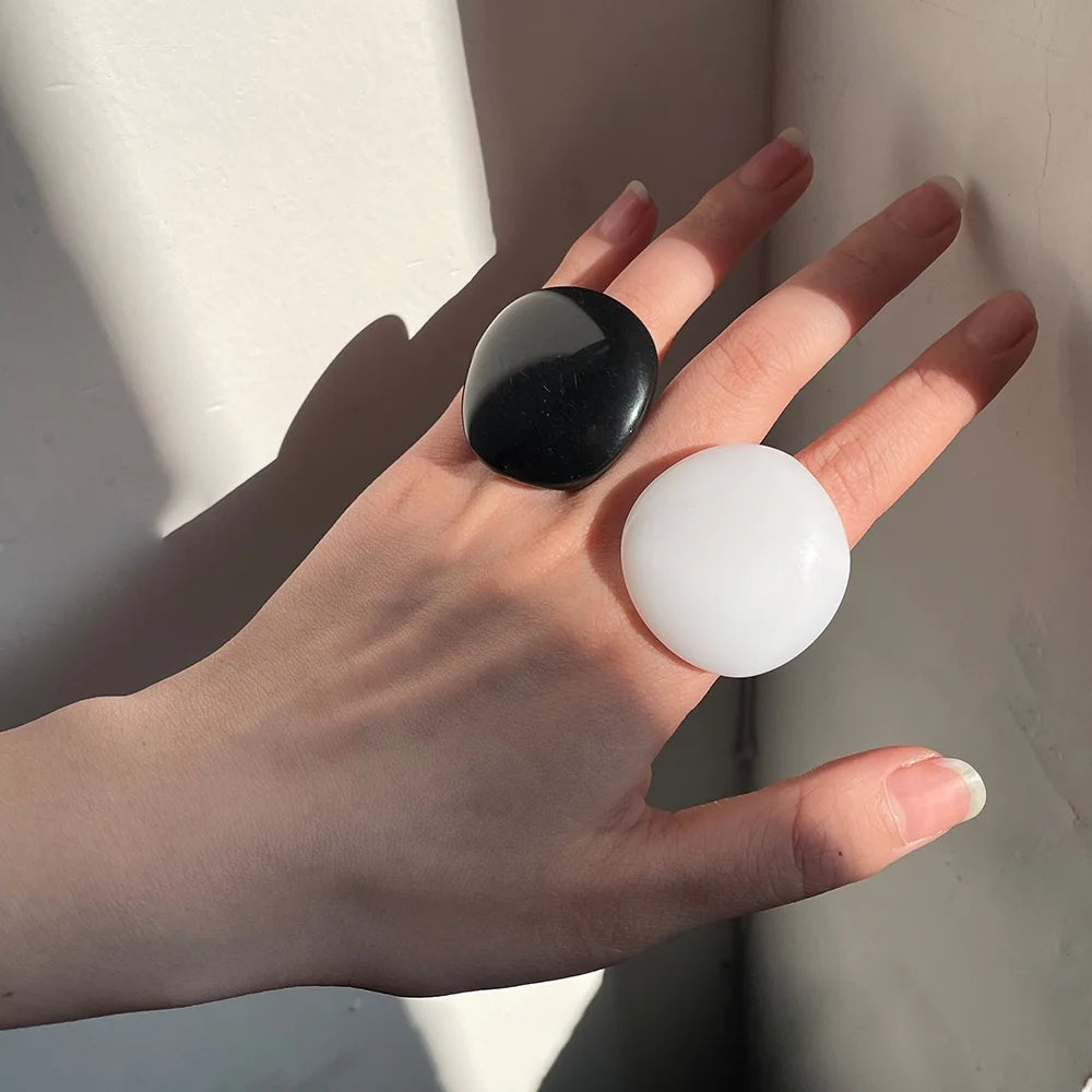 HANGZHI Irregular Wide Large Chunky Rings for Women Vintage Acrylic Resin Autumn Winter Geometric Stacking Wear Finger Jewelry
