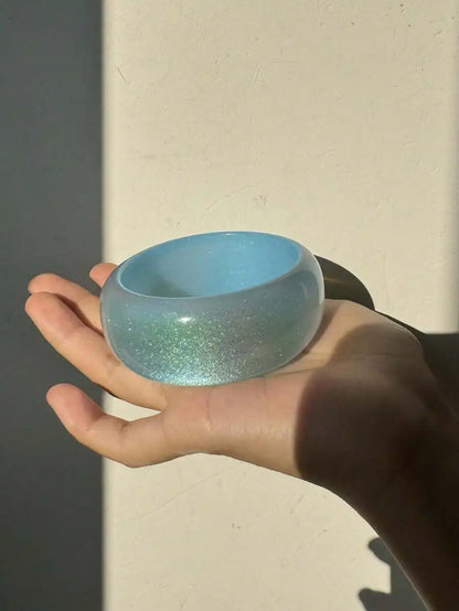 HUANQI Asymmetrical Round Irregular Blue Resin Acrylic Cuff Bracelet for Women Girls Trendy Bling Design Chunky Jewelry