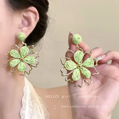 New Colorful Sun Flower Raffia Bead Earrings For Women Girl Handmade Bohemian Rattan Knit Earrings Summer Party Jewelry Gifts