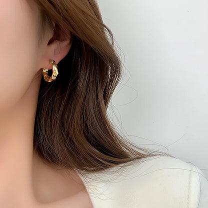 LATS New Design Trendy Retro Geometric Hoop Earrings for Women Irregular Light Luxury Simple Circle Earings Fashion Jewelry Gift