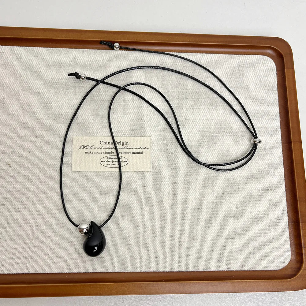 LATS Korean Simple Red Drop Pendant Necklace for Women Fashion Exquisite Style Sweater Chain Fashion Jewelry Accessories