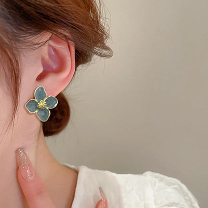 Light Green Enamel Oil Flower Stud Earrings for Women Elegant Four Blooming Petals Plant Earrings Cute Trendy Party Jewelry Gift