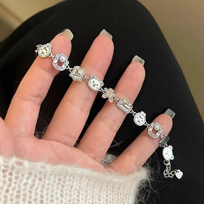 Gingerbread man bear bracelet female ins trendy niche design high-end retro old cute cartoon lady student bracelet