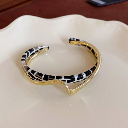 White Acrylic Bracelets Board Bend Metal Bangles Womens Hand Bracelets Geometric C- shaped Opening Bracelets Jewelry Gifts