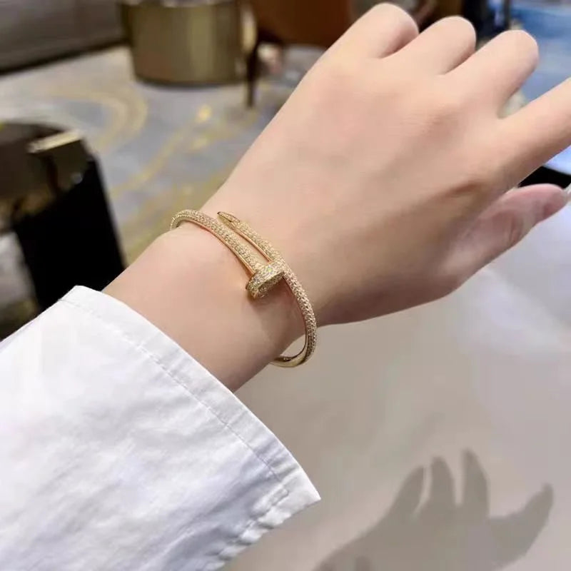 Classic Woman's Nail Shaped Open Bracelet Luxurious Gold Color Sparking Zircon Bracelet For Fashion - forward Events