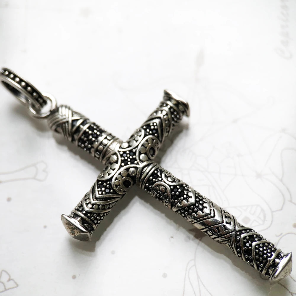 Pendant Black Love Knot Maori Cross Tooth Diver Fashion Rebel Street Jewelry Europe Bijoux Accessories Gift For Men Woman
