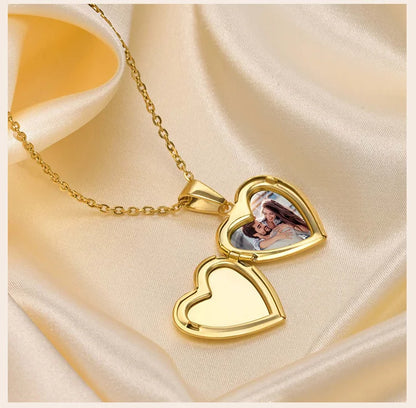 Shell Heart Locket Necklace for Women,  Mother Of Pearl Love Shape Pendant, Elegant Stainless Steel Jewelry