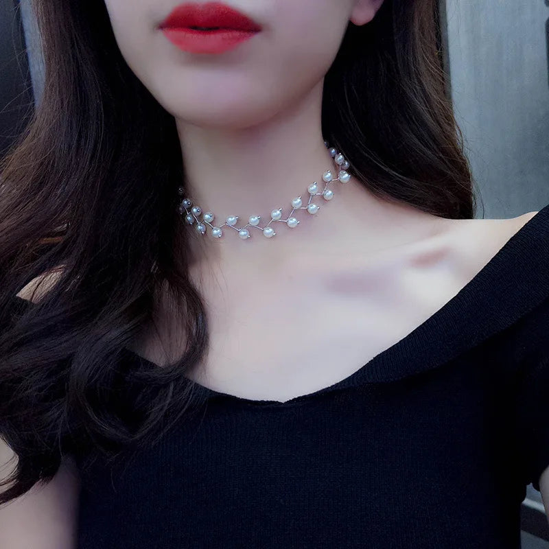 LATS 2022 New Beads Neck Chain Kpop Pearl Choker Necklace Gold Color Goth Chocker Jewelry on The Neck Pendant Collar for Women