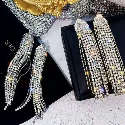 2023 New Fashion Trend Unique Design Elegant Delicate Zircon Water Drop Earrings Women Jewelry Party Premium Gift Wholesale