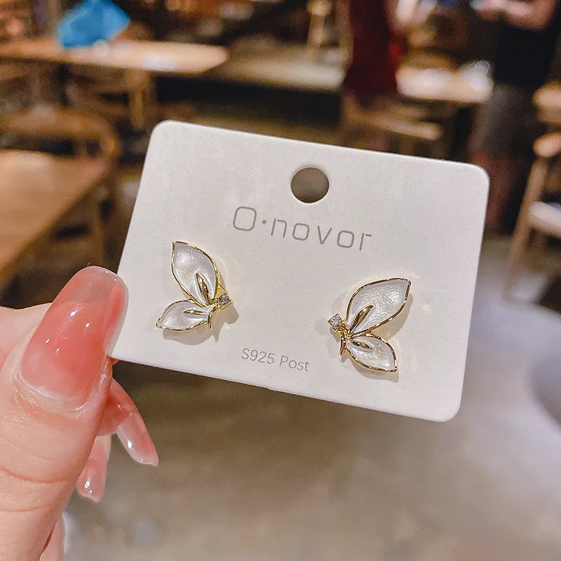 New Fashion Enamel Butterfly Stud Earrings Women Personality Beautiful Golden Rimmed Crystal Butterflies Earrings Jewelry Gift