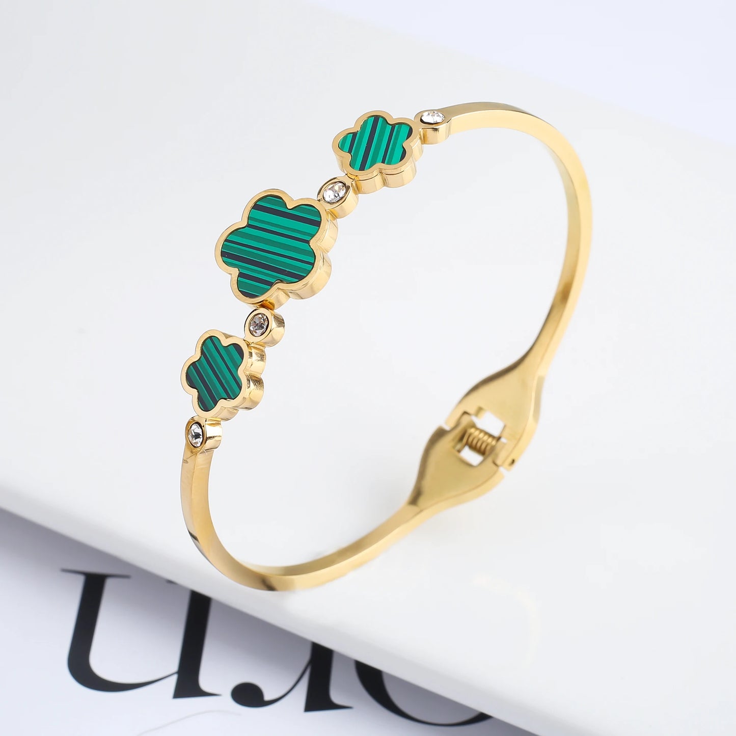 Fashionable New Design Stainless Steel Metal Gold Silver Five Leaf Flower Bracelet High Quality Women's Temperament Gift Clover