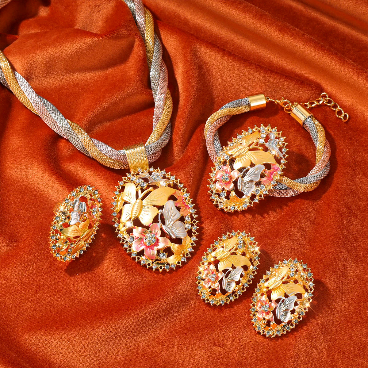 Dubai Jewelry Sets Tassels Necklace for Women Crystal Bracelet Gifts Charm Bridal Earrings Ring Wedding Accessories